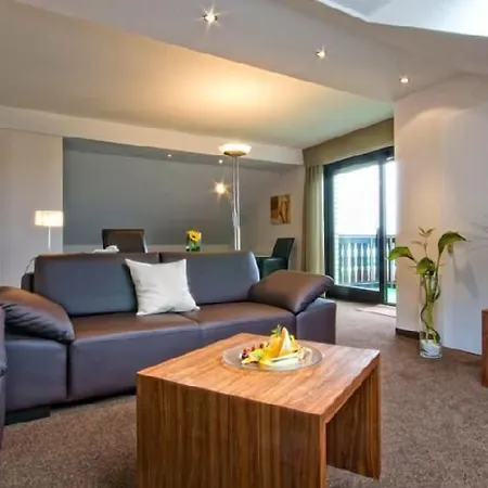 Am Rosenberg 3* Bad Driburg