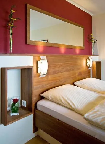 Отель Am Rosenberg 3*